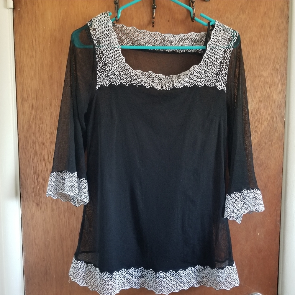 Nicole by Nicole Miller black and white shirt, medium